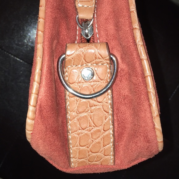 Small Tommy Hilfiger Purse - Picture 2 of 6